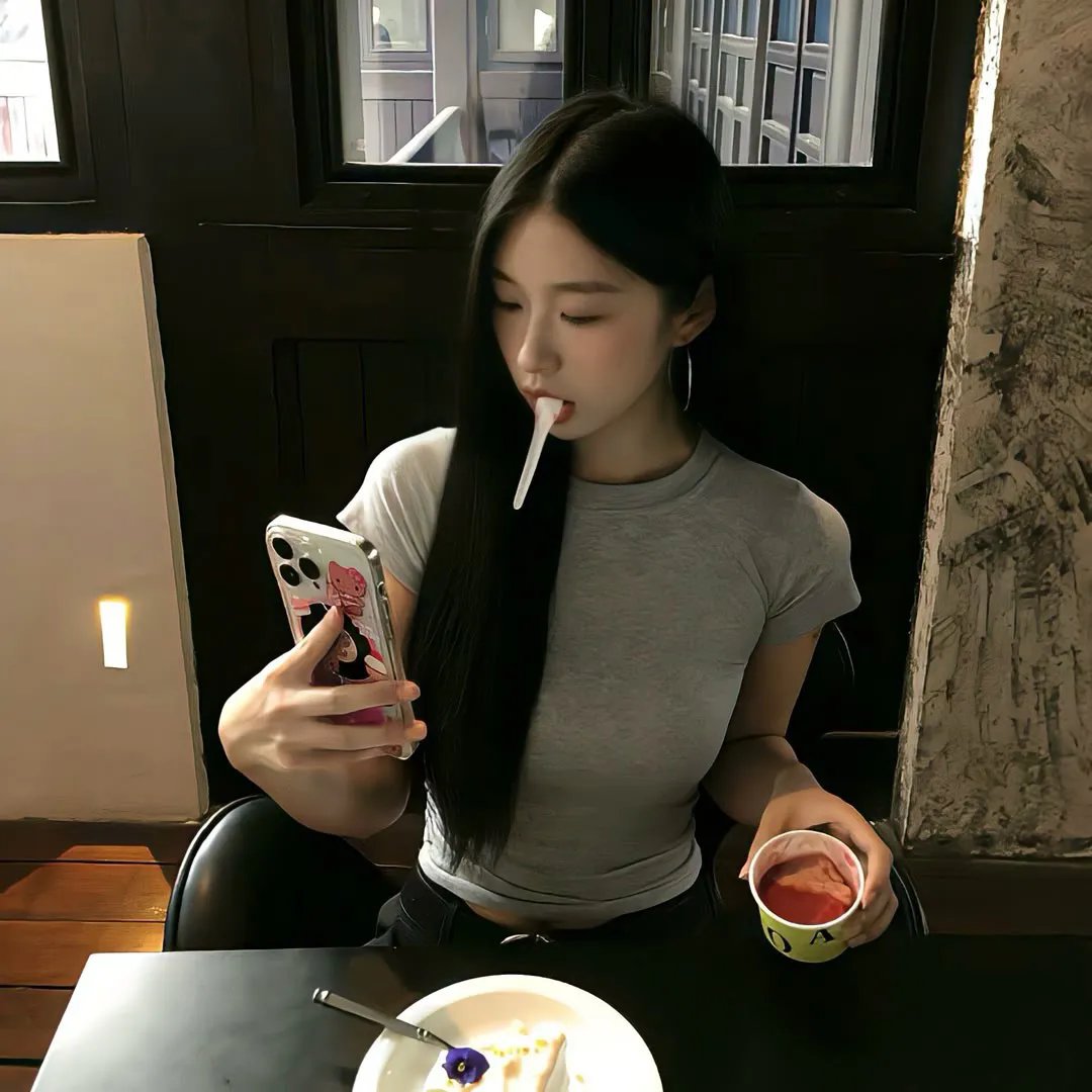 毛骨悚然之红衣男孩